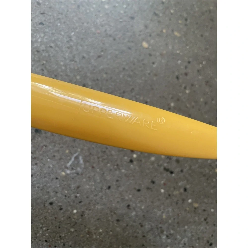 Vtg TUPPERWARE Lettuce Corers Grapefruit Scoop Knife‎ Corer